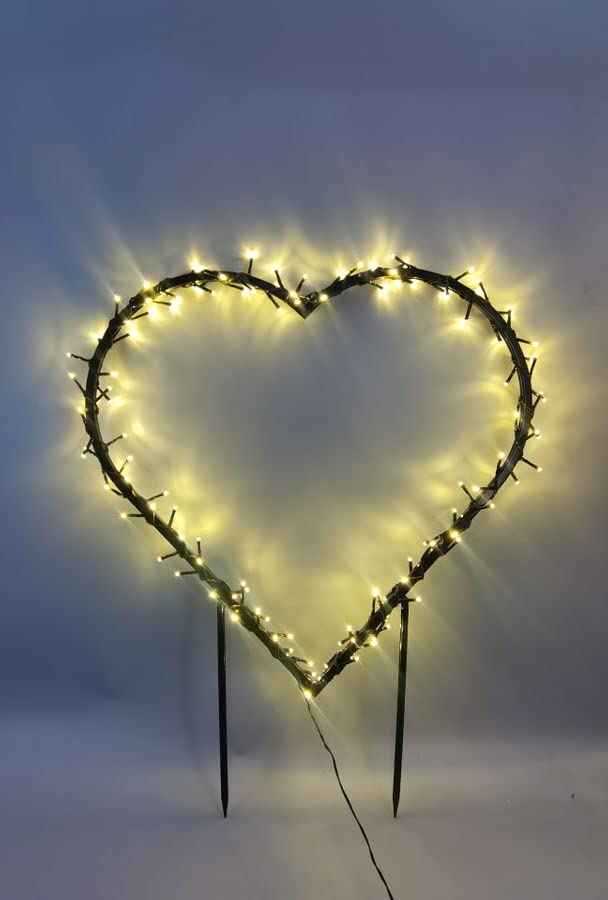 Gartenpirat Weihnachtsdeko außen Figuren Herz - Weihnachtsdeko Beleuchtung - Weihnachtsbeleuchtung außen Figur - Spart Energie Dank LED - 60 x 58 cm - Für schöne Lichteffekte