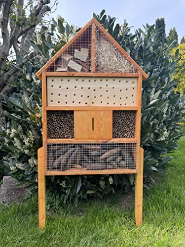 DARLUX Hangefertigtes Insektenhotel XL aus Holz mit Standfuß 97x56x12 cm (HxBxT) Wildbienen-Nisthilfe Insektenhaus Braun lasiert